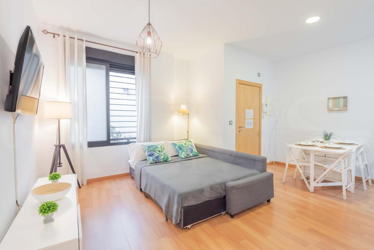 Relaxing Apartment With Community Pool & Parking- Center Málaga Eksteriør bilde