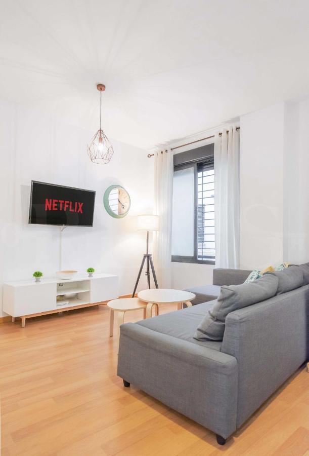 Relaxing Apartment With Community Pool & Parking- Center Málaga Eksteriør bilde