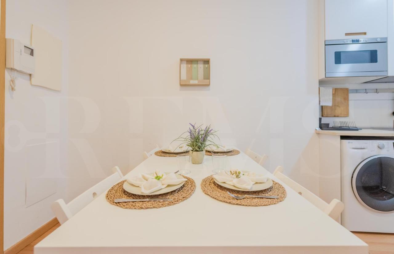Relaxing Apartment With Community Pool & Parking- Center Málaga Eksteriør bilde